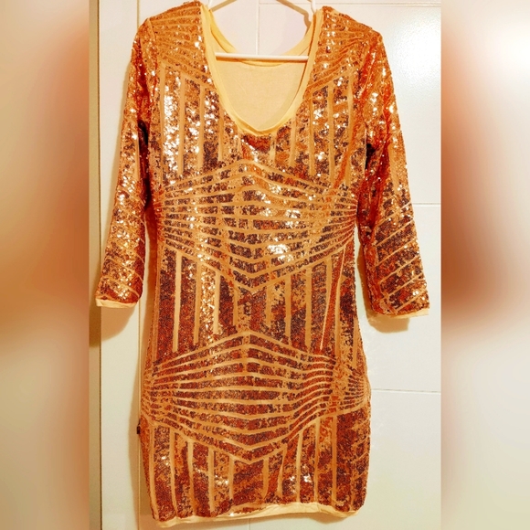 Party dress with head turning gold sequins size S - Picture 2 of 4